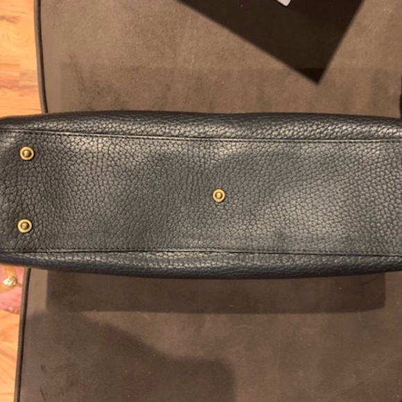 Dooney & Bourke Pebble Hobo Bag & matching wallet - Picture 7 of 13